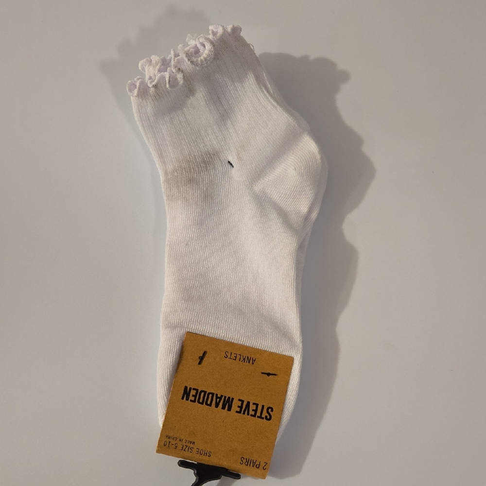 Steve Madden L-Y2K Lettuce Edge Socks
